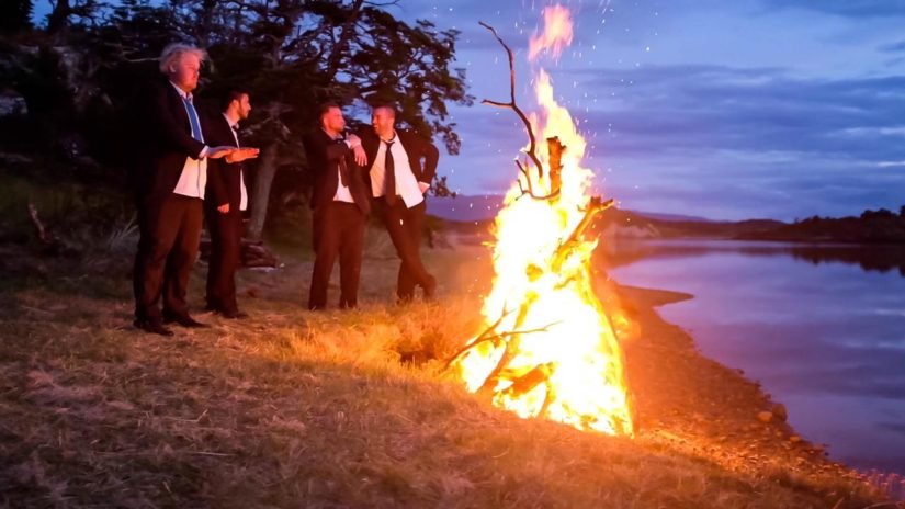 Vozenoff estrenó “Acostumbrado”: el videoclip filmado en el Canal Beagle